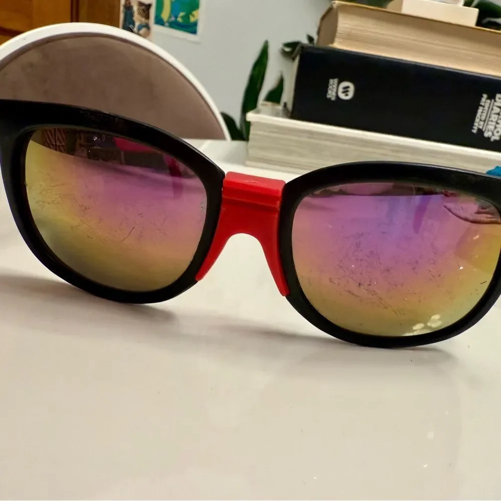 Rad True Vintage 1980s Deadstock Red Gradient Unisex Lens Sunglasses